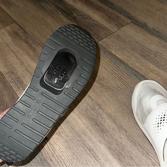 Shimano White Cycling Shoes - Picture 5 of 7